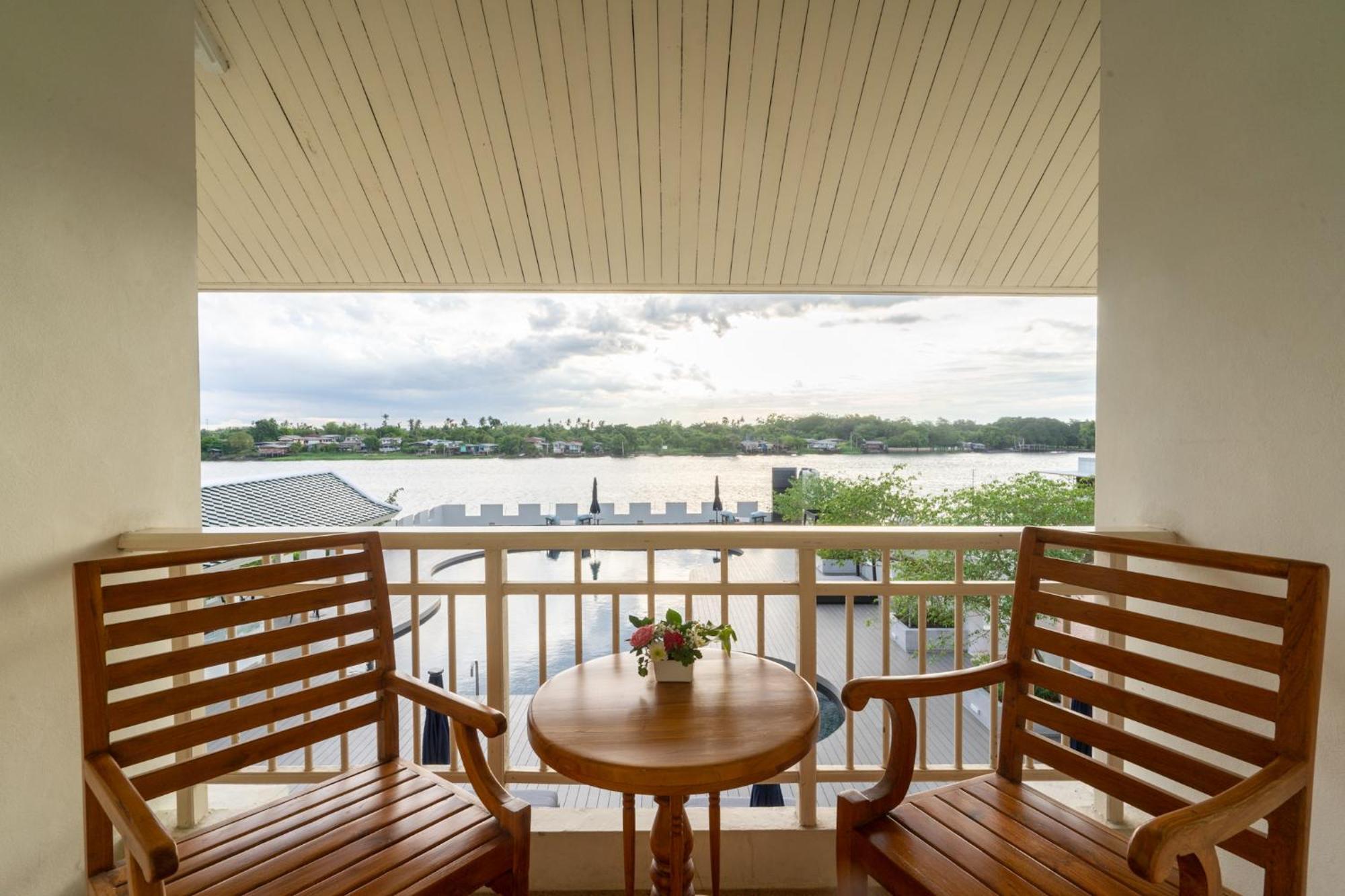 Kalanan Riverside Resort Nonthaburi Exteriér fotografie