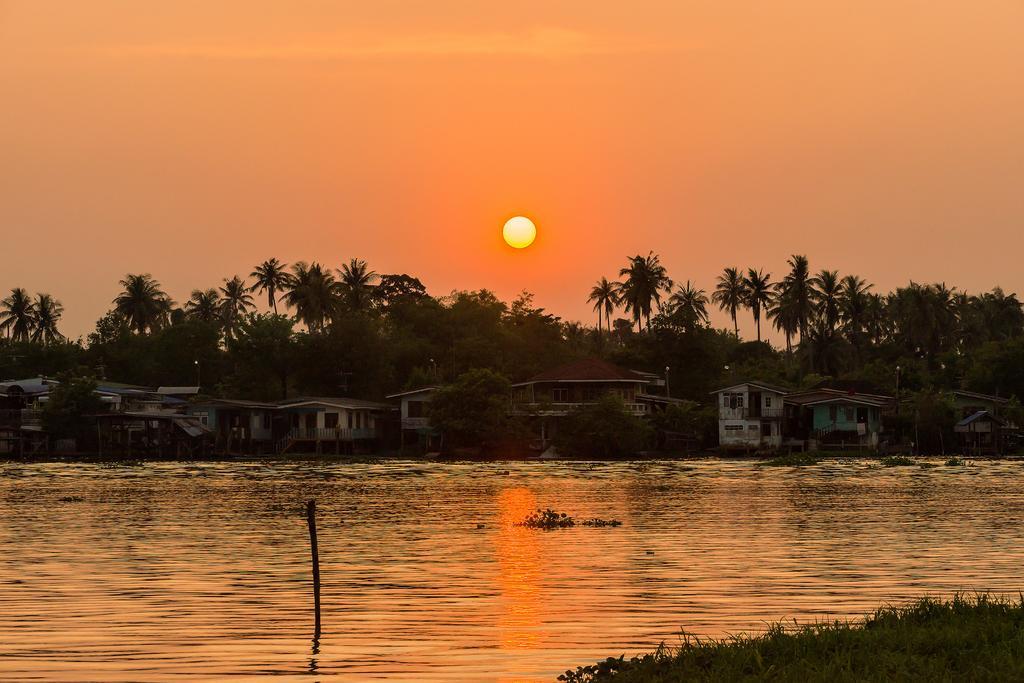 Kalanan Riverside Resort Nonthaburi Exteriér fotografie